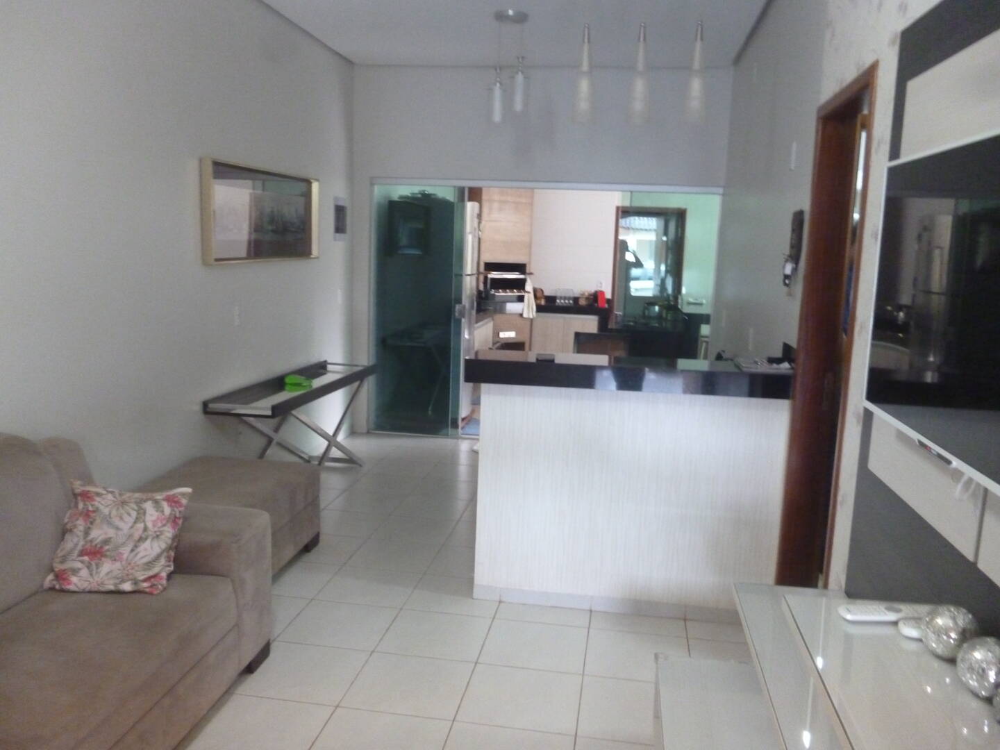 Casa à venda com 3 quartos, 198m² - Foto 1