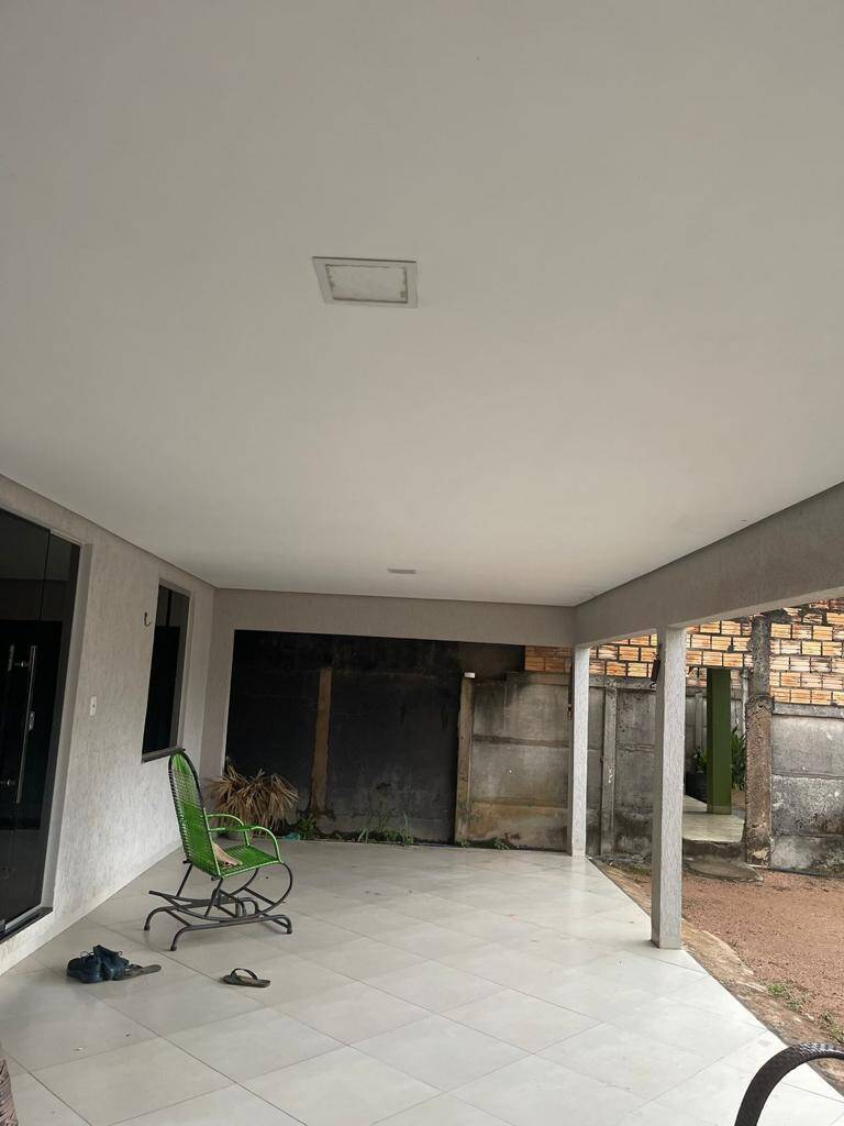 Casa à venda com 2 quartos, 310m² - Foto 4