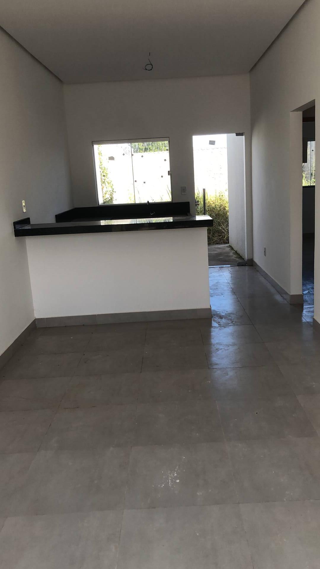 Casa à venda com 2 quartos, 69m² - Foto 3