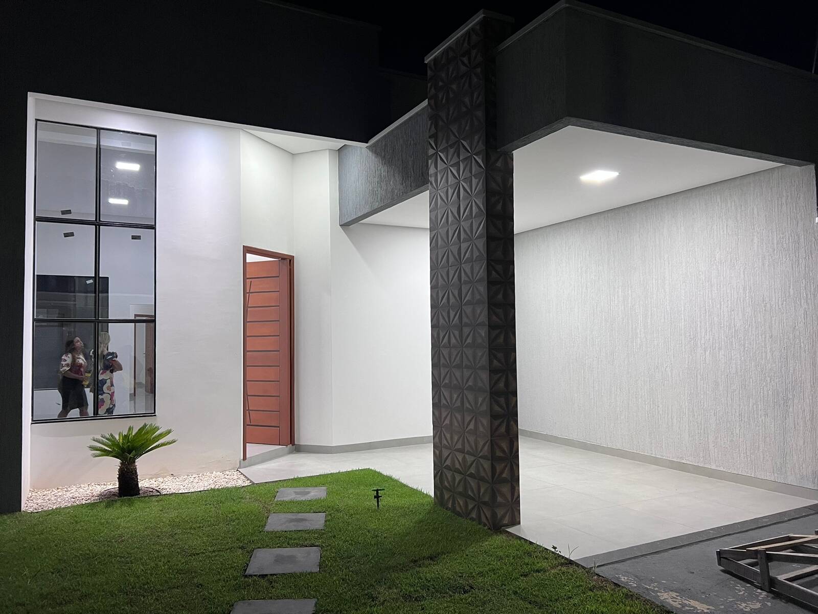 Casa à venda com 2 quartos, 125m² - Foto 1