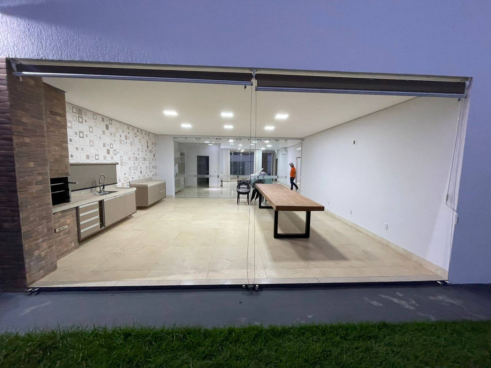 Casa à venda com 4 quartos, 249m² - Foto 14