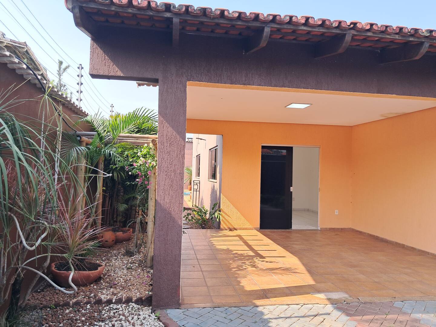 Casa à venda com 3 quartos, 180m² - Foto 2